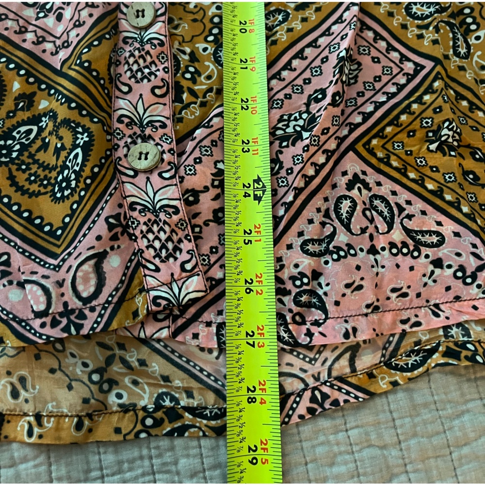 FARM Rio Pink and Gold Paisley Button-Down Shirt - Picture 10 of 12
